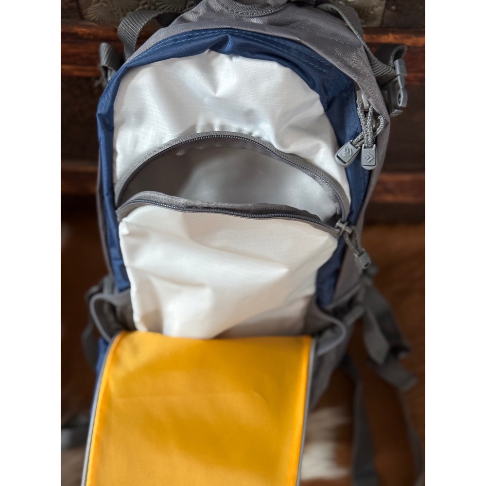 Outdoor Products Hiking Hydration Backpack Bundle 2pk Mist 2.0 Daypack Yellow - Picture 5 of 5